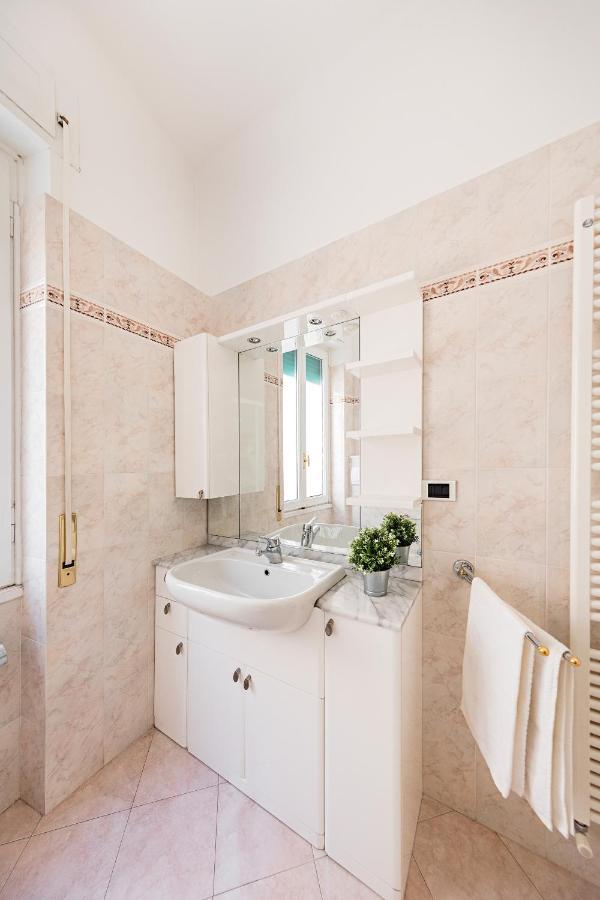 I Fiori 3-16 Apartment By Wonderful Italy Сан Ремо Екстериор снимка